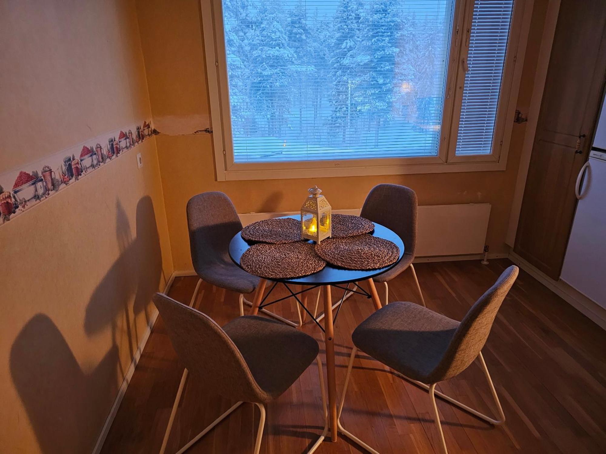 Cozy Korkalovaara Top Floor Apartment Рованіемі Екстер'єр фото