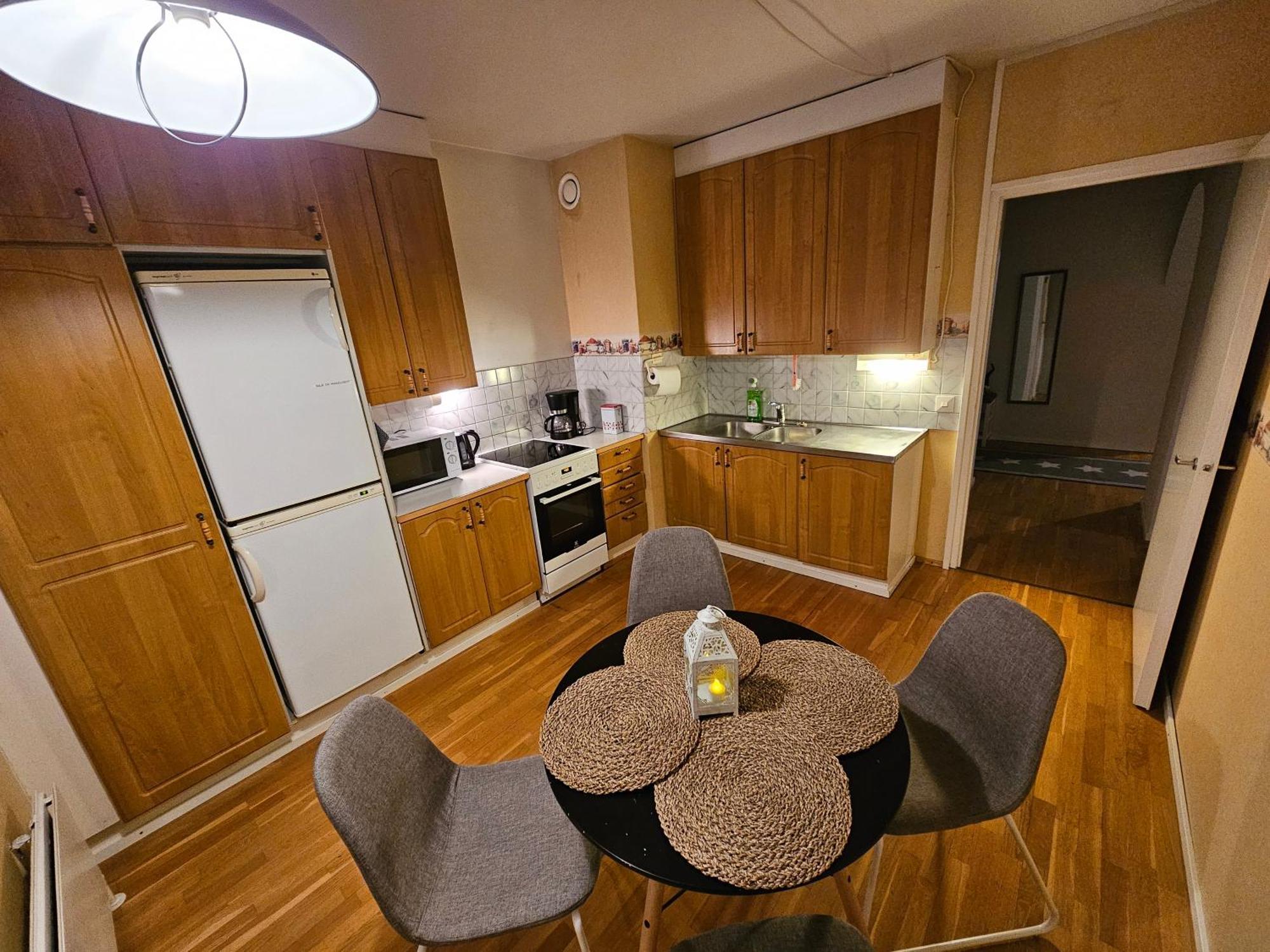 Cozy Korkalovaara Top Floor Apartment Рованіемі Екстер'єр фото
