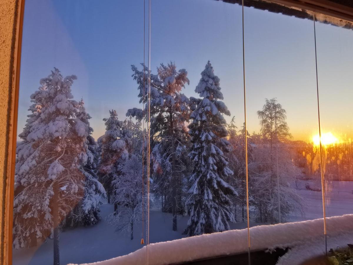 Cozy Korkalovaara Top Floor Apartment Рованіемі Екстер'єр фото